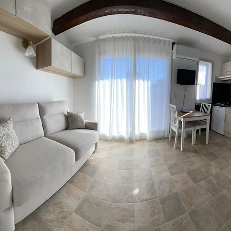 Appartement Pinede Piscine Clim Proche Plage Village Naturiste Агд Екстер'єр фото