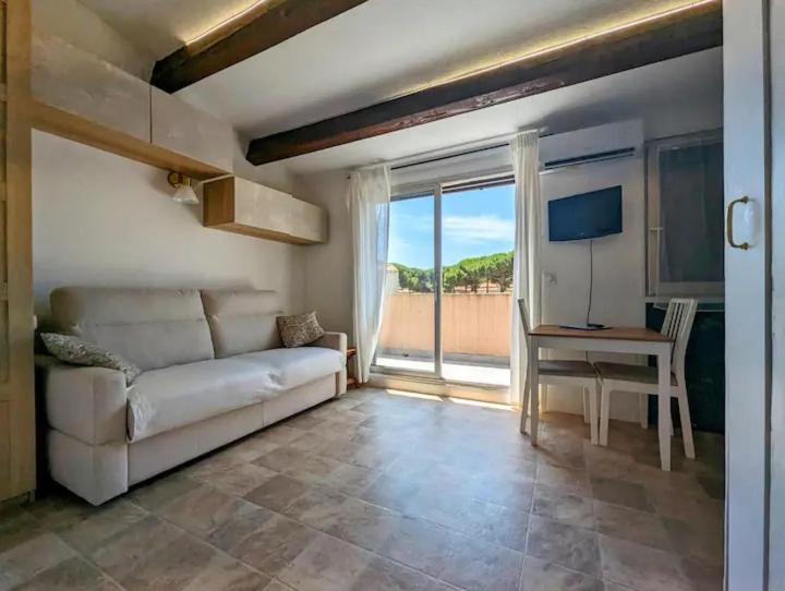 Appartement Pinede Piscine Clim Proche Plage Village Naturiste Агд Екстер'єр фото